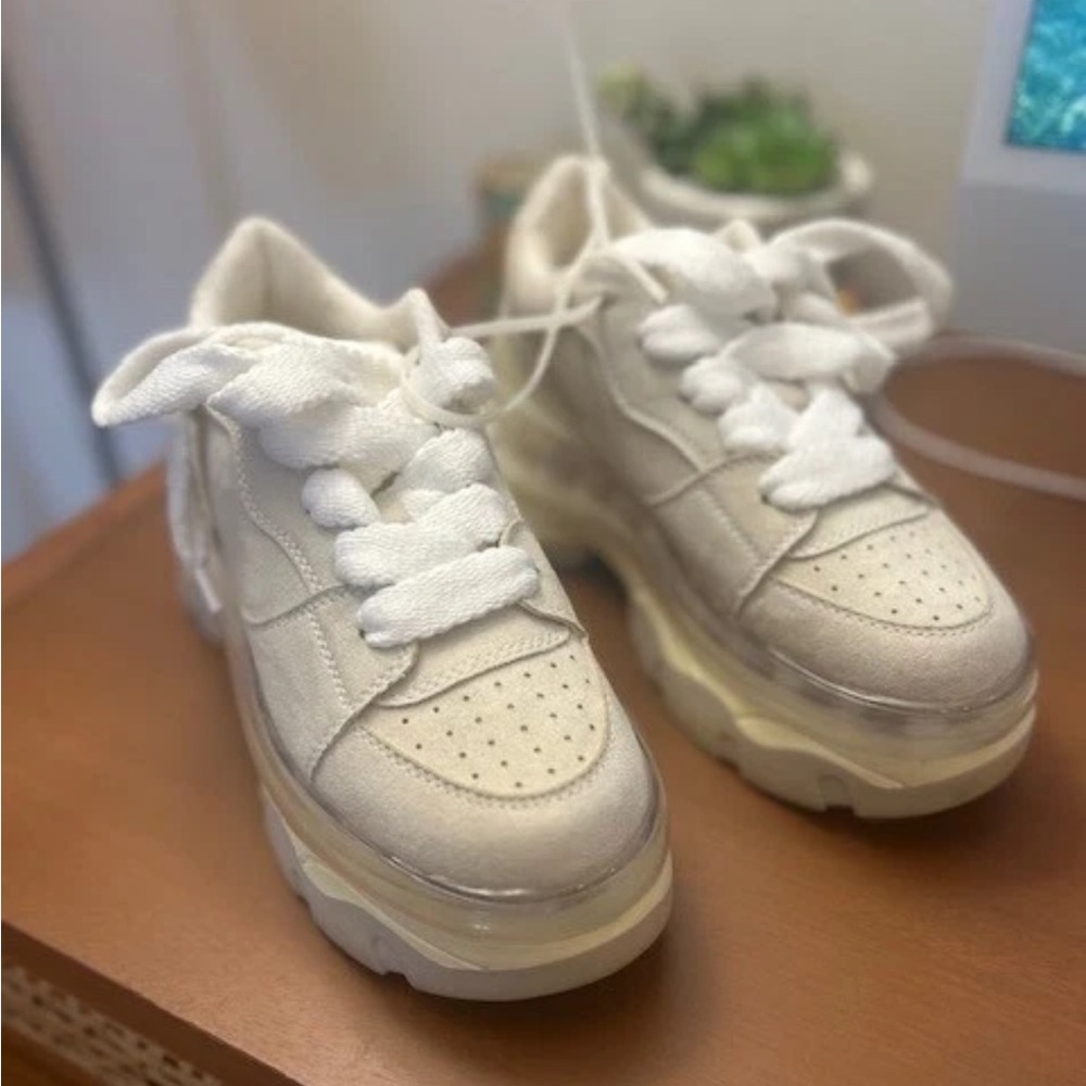 Steve Madden Tan and White Sneakers with Chunky Sole